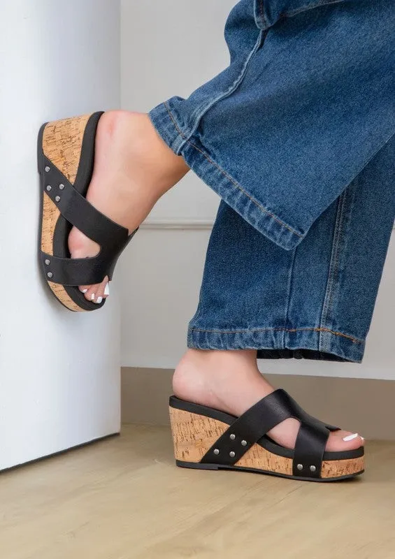 ALLYSON Slip-On Sandals