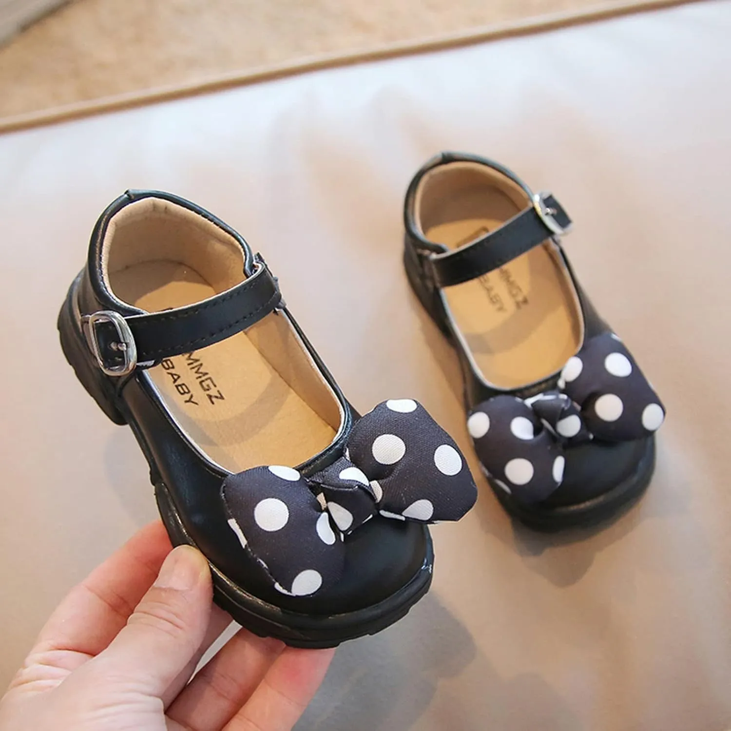 Fashion Autumn Girls Casual Shoes Thick Bottom Flat Round Toe Polka Dot Bow Hook Loop Solid Color Dress Girls Books