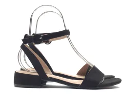 Sandals Flats By Cushionaire In Black, Size: 7