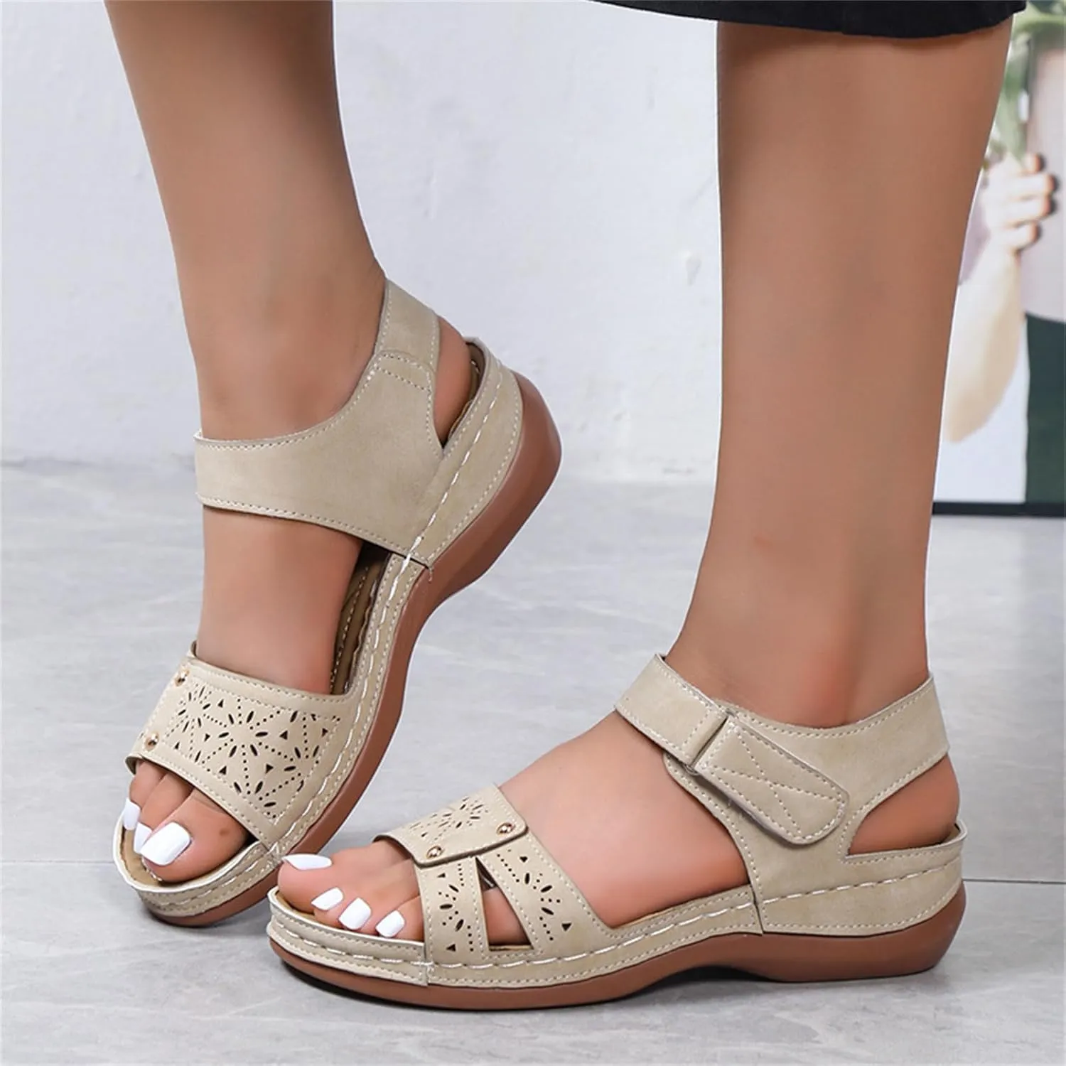 Women Comfortable Sandals Orthotic Walking Non Slip Sandals Breathable Cutout Soft Cushion Sandal With Adjustable Hook And Loop Fastener