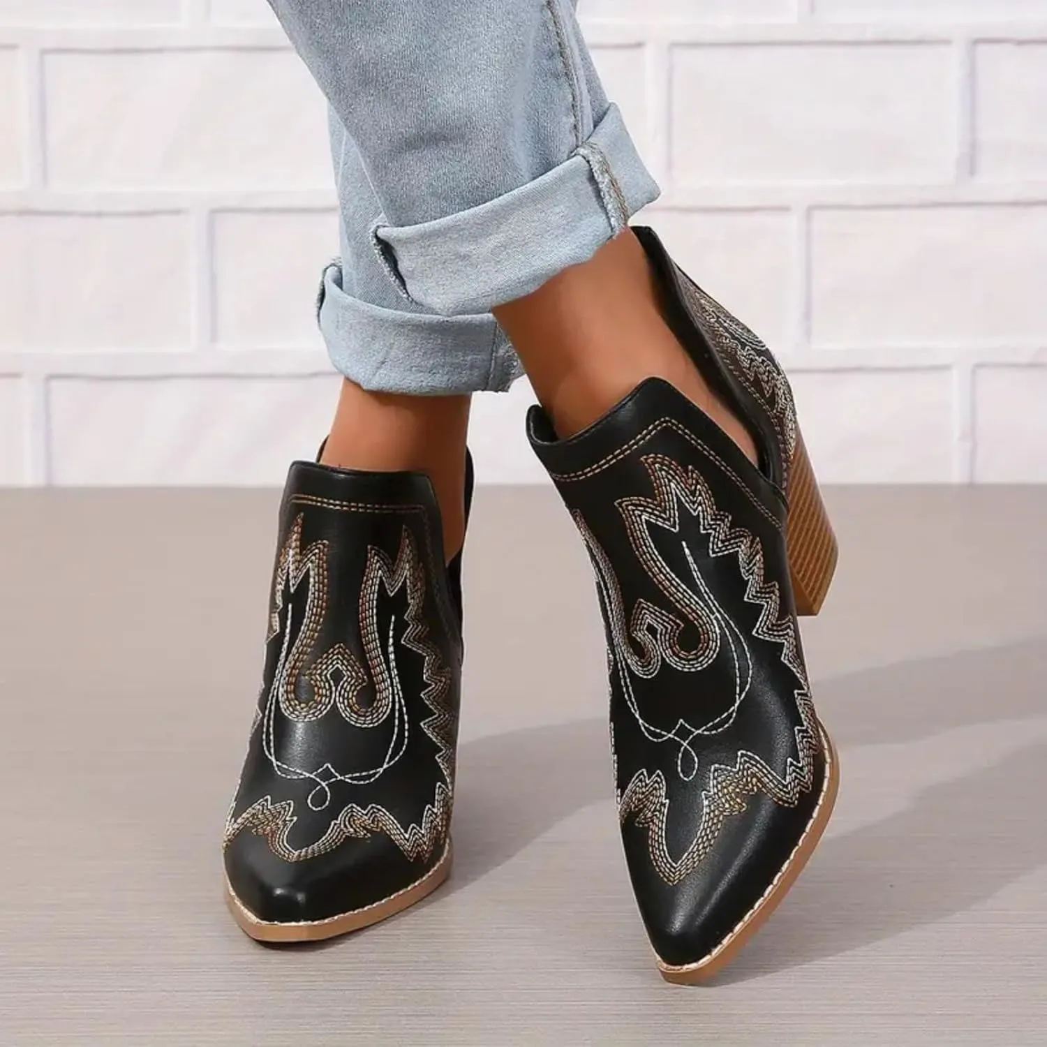 Womens Ankle Boots Low Heel Chelsea Boots Women Heel Large Size Retro Embroidery Chinese Style Short Boots Women