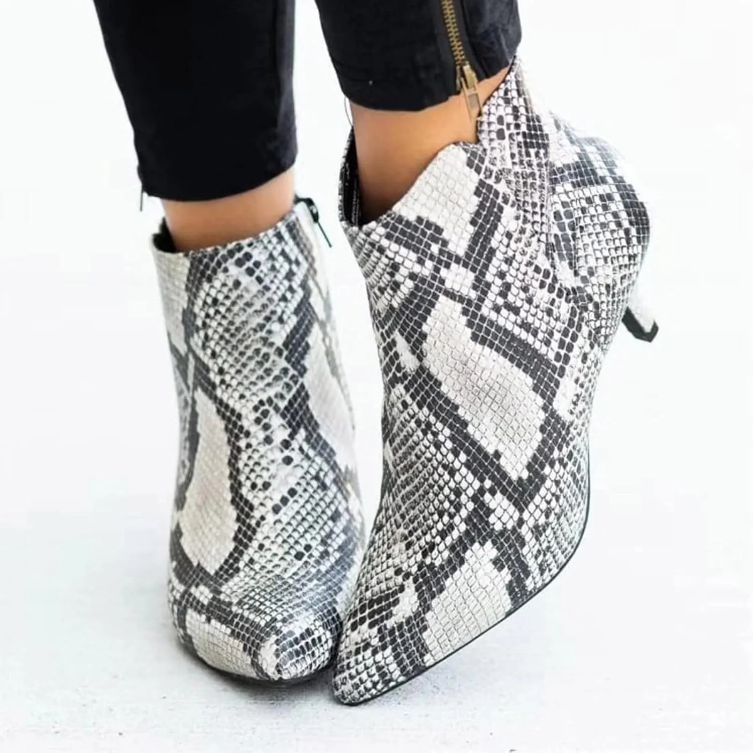 Women's Pointed Toe Stiletto Low Heel Ankle Booties Fashion Leopard Snake Print Short Booties Elegant Zipper Bootie